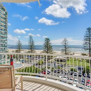 Kirra Aparthotel